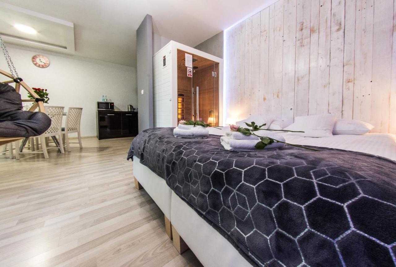 Apartamenty Hotelove Z Sauna カルパッチ エクステリア 写真